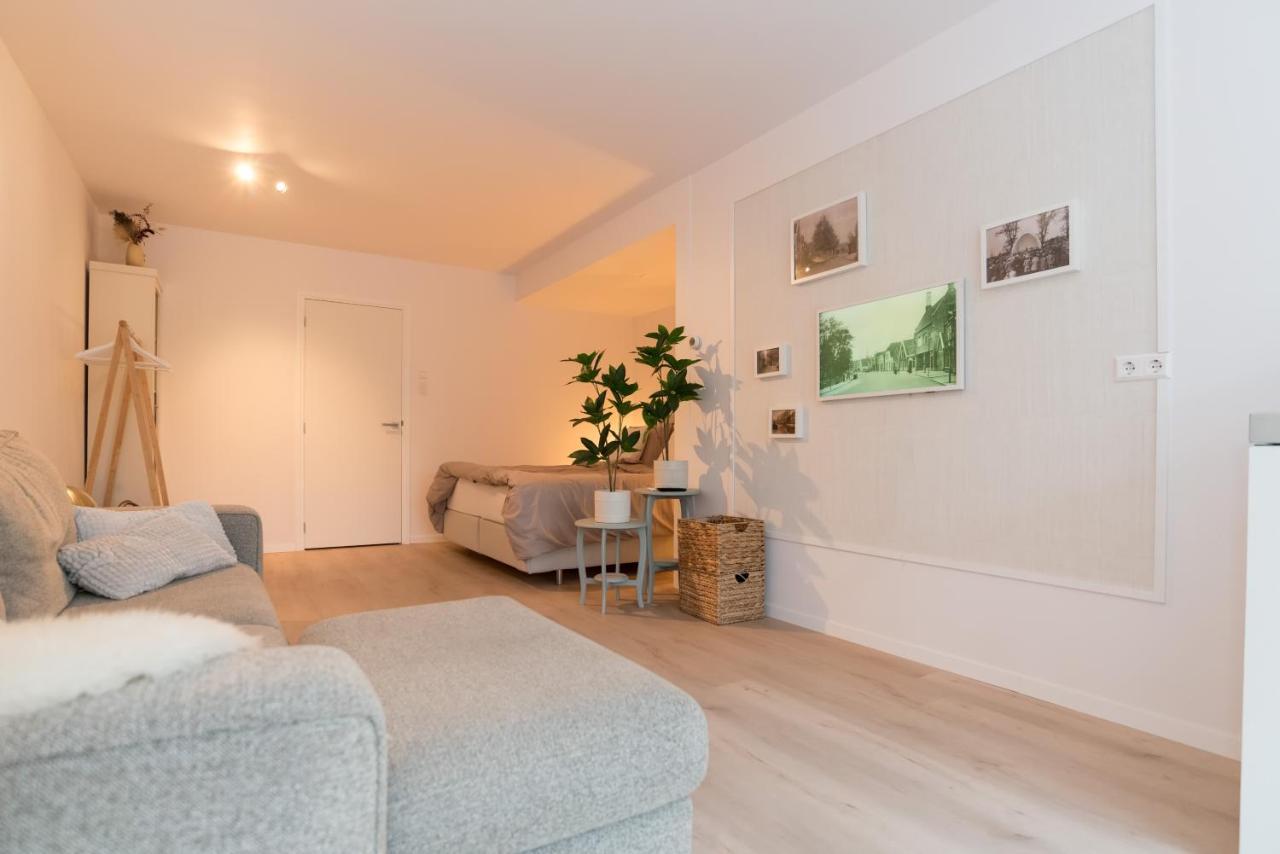 Studio Loet Schagen Luaran gambar
