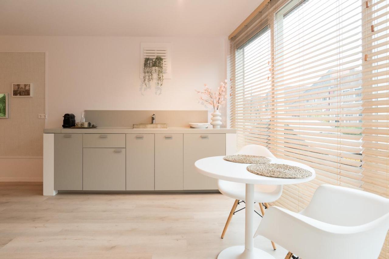 Studio Loet Schagen Luaran gambar